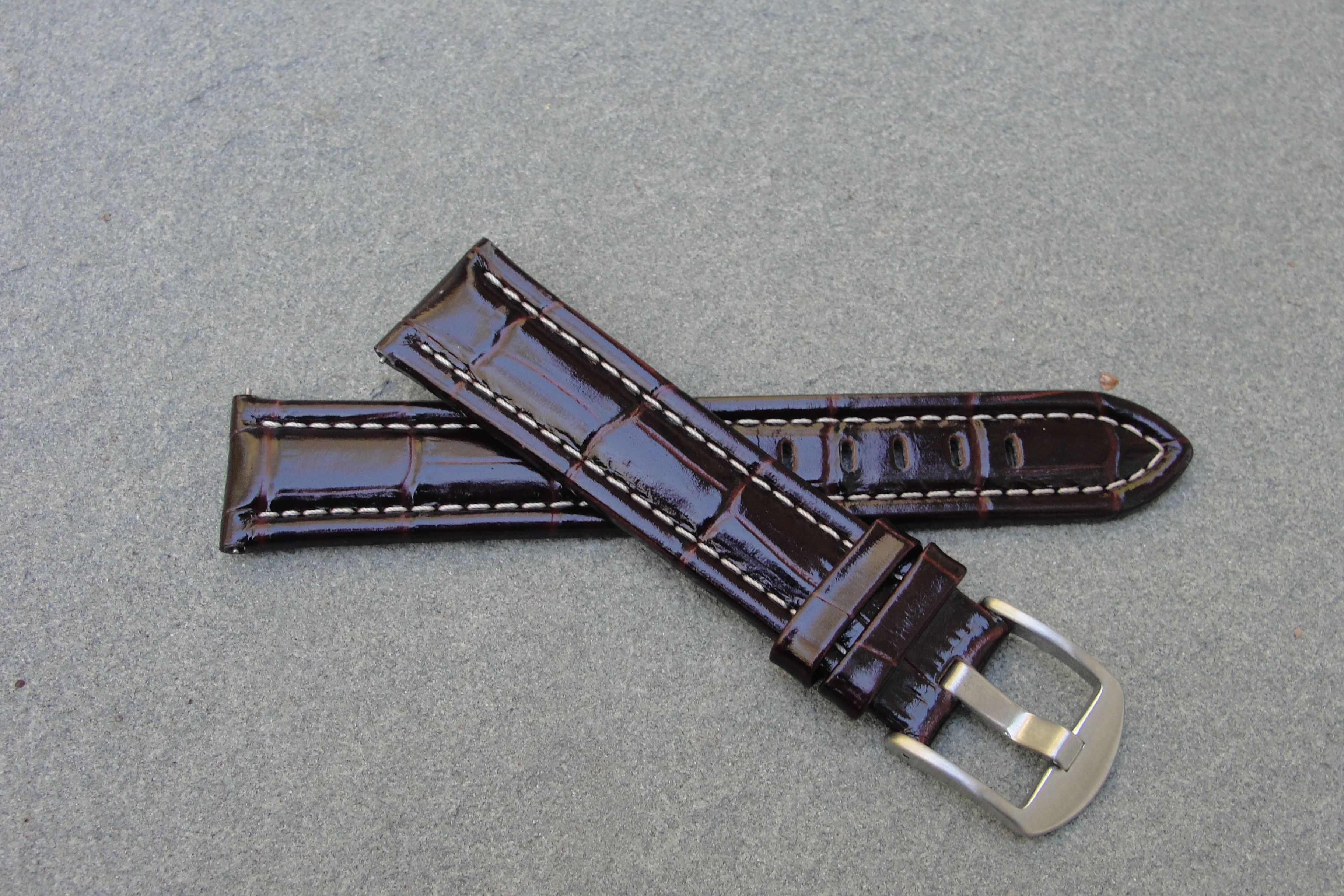 Croc Elite Black Strap with Black Stitch