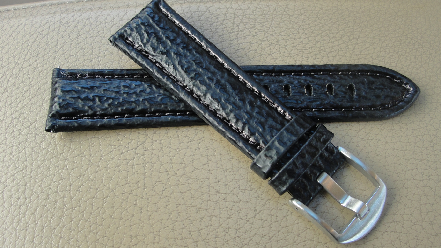 Brady Shark Elite Strap with Black Stitching